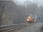 CSX 825 on I003